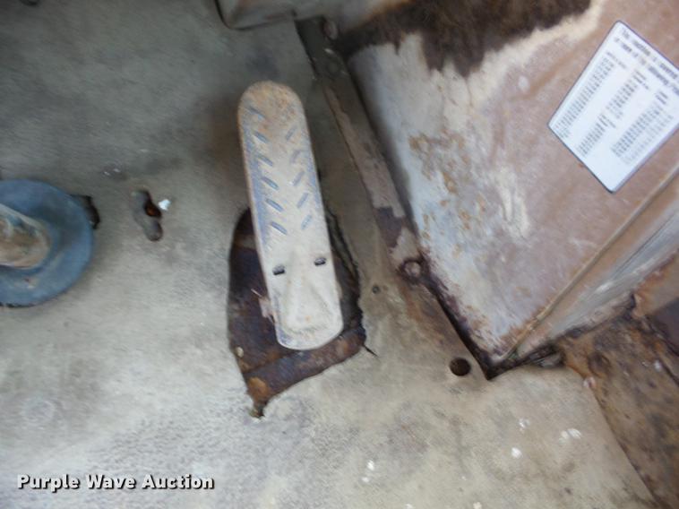 image for item J8514 1991 Dresser 515C wheel loader