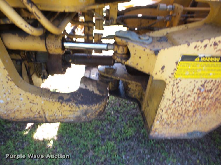 image for item J8518 1989 Caterpillar 926E wheel loader