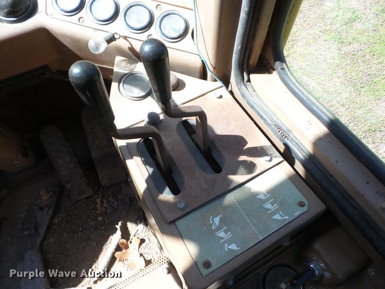 image for item J8518 1989 Caterpillar 926E wheel loader