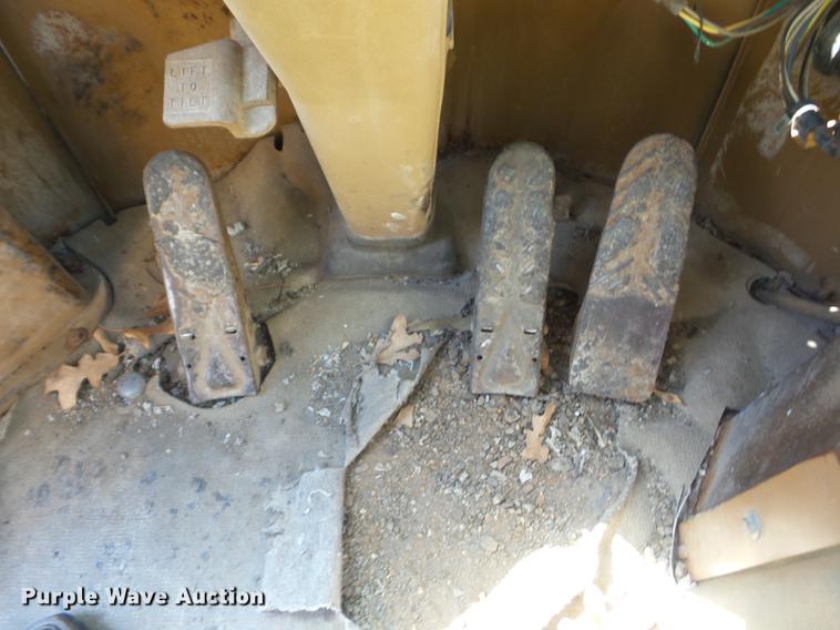 image for item J8518 1989 Caterpillar 926E wheel loader