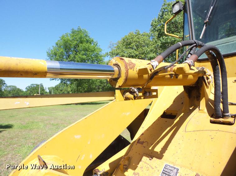 image for item J8520 Kawasaki 60Z III wheel loader