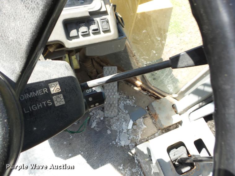 image for item J8520 Kawasaki 60Z III wheel loader