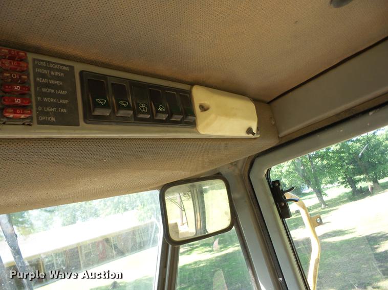 image for item J8520 Kawasaki 60Z III wheel loader