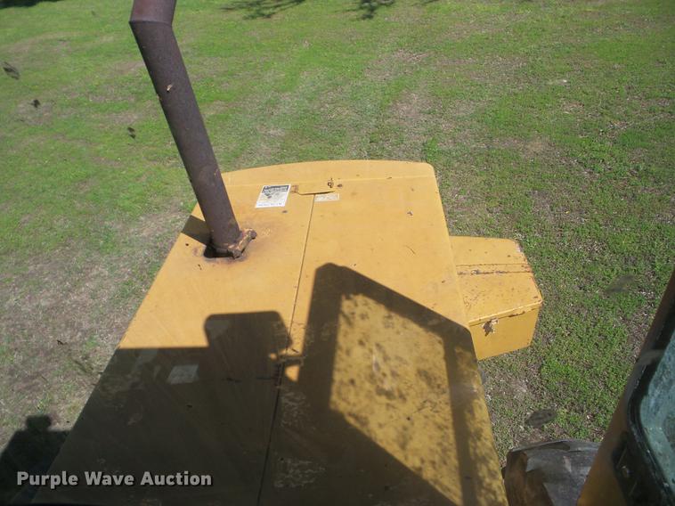 image for item J8520 Kawasaki 60Z III wheel loader