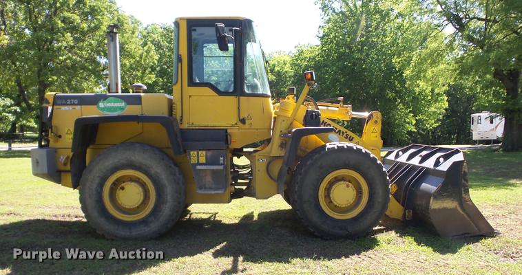 image for item L4368 2002 Komatsu WA270 wheel loader