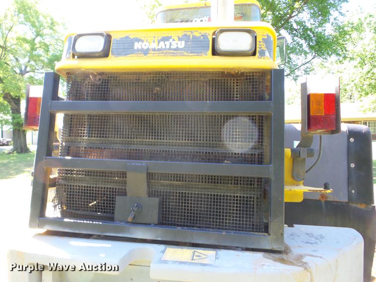 image for item L4368 2002 Komatsu WA270 wheel loader