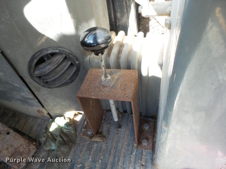 image for item L4368 2002 Komatsu WA270 wheel loader