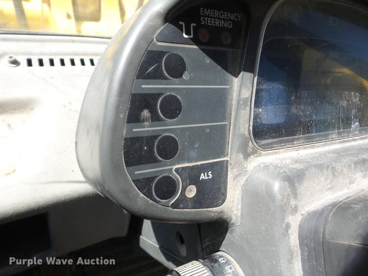 image for item L4368 2002 Komatsu WA270 wheel loader