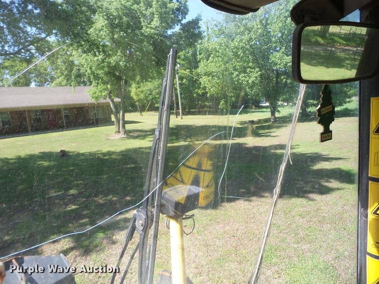 image for item L4368 2002 Komatsu WA270 wheel loader