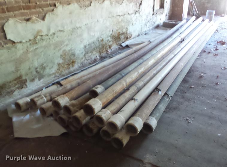 image for item BI9523 Approximately 18 sticks of 3" PVC pipe