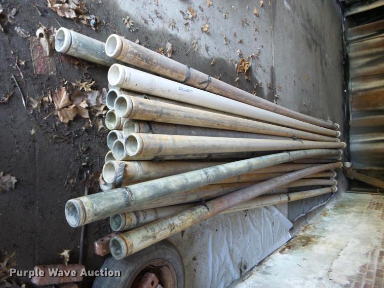 image for item BI9523 Approximately 18 sticks of 3" PVC pipe