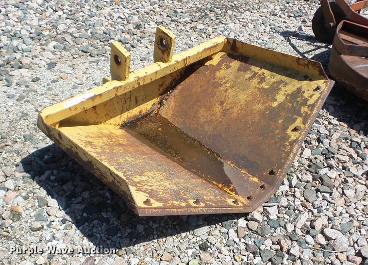 image for item BI9526 46"W bucket