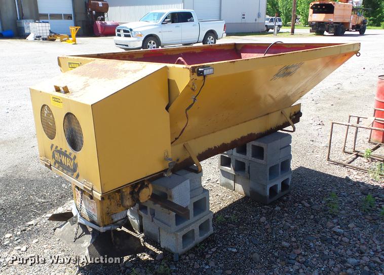 image for item BI9527 Hi-way P7 spreader