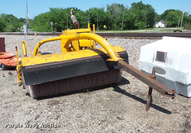 image for item BI9529 W.E. Grace 1609 sweeper