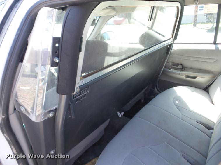 image for item BI9530 1999 Ford Crown Victoria Police Interceptor