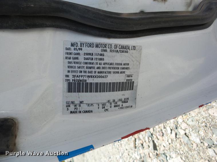 image for item BI9530 1999 Ford Crown Victoria Police Interceptor