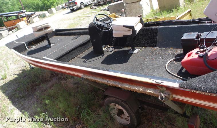 image for item BI9547 1975 Monark aluminum boat