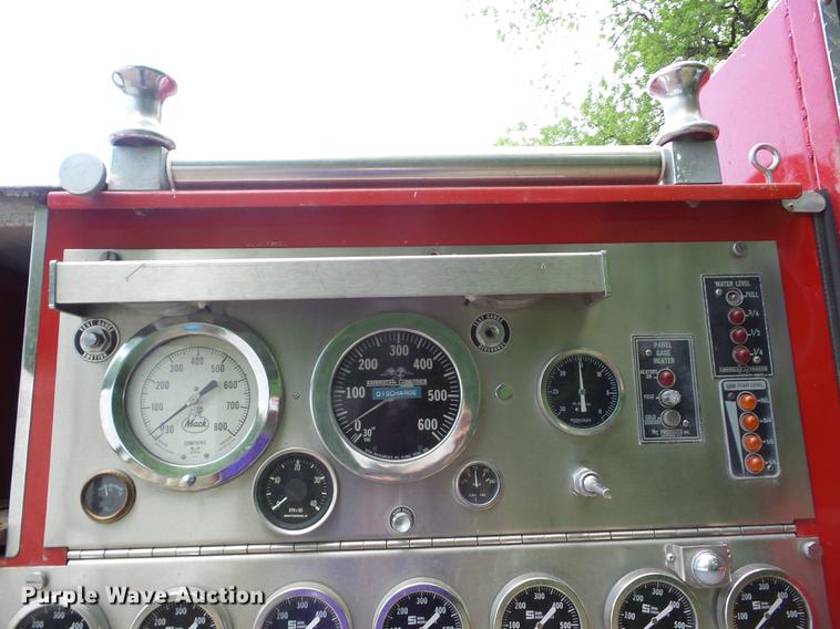 image for item BI9551 1981 American Lafrance pumper fire truck