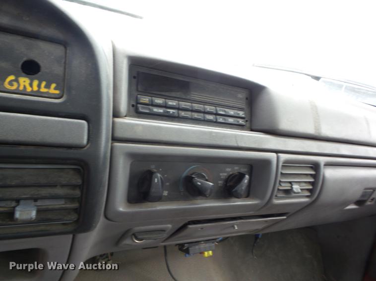 image for item BI9553 1994 Ford F250 pickup truck