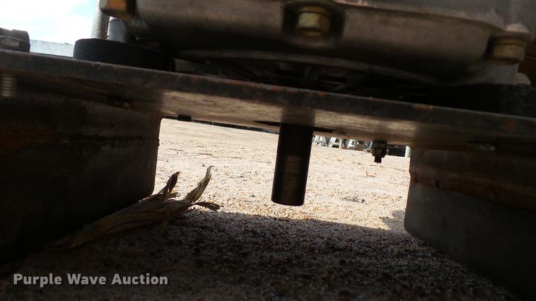 image for item BW9185 2009 Briggs & Stratton single cylinder gas engine