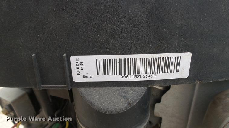 image for item BW9185 2009 Briggs & Stratton single cylinder gas engine