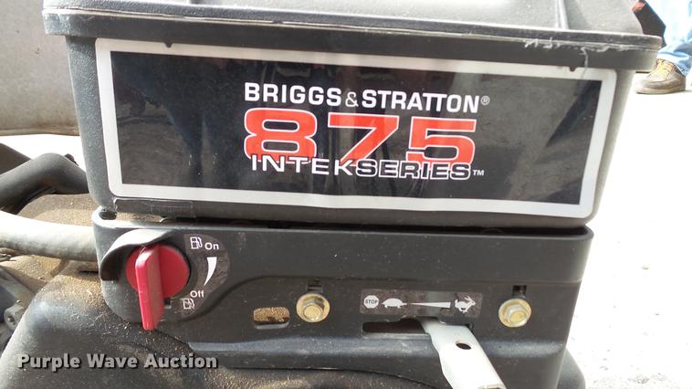 image for item BW9186 (2) Briggs & Stratton Intek 875 single cylinder gas engines