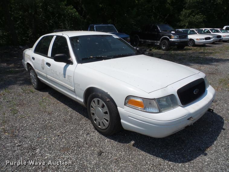image for item DA1681 2011 Ford Crown Victoria Police Interceptor