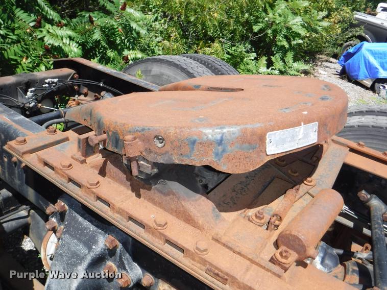 image for item DA1743 1996 Freightliner FLD semi truck