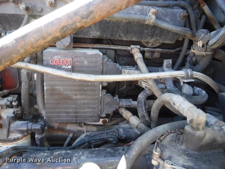 image for item DA1743 1996 Freightliner FLD semi truck