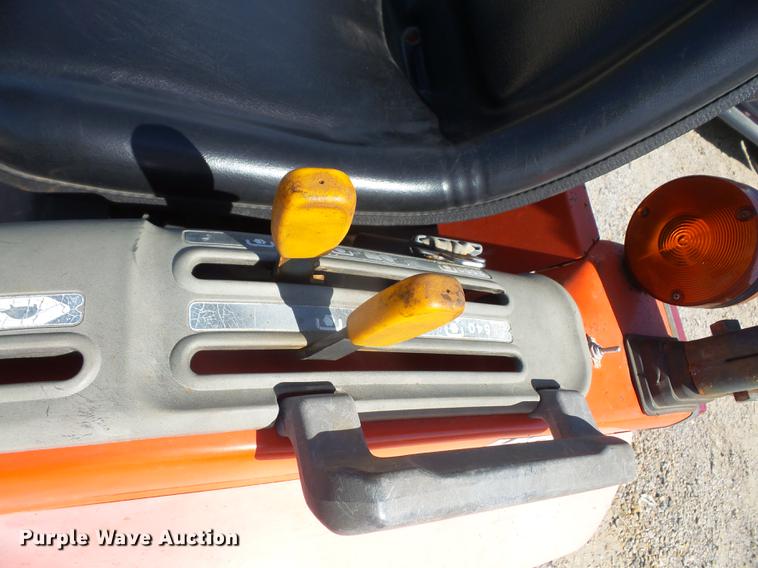 image for item DB6085 Kubota B2400 MFWD tractor