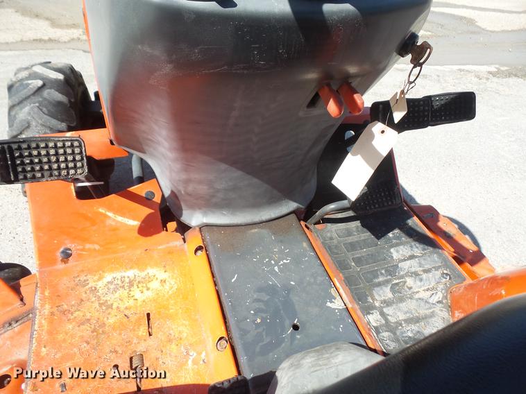 image for item DB6085 Kubota B2400 MFWD tractor