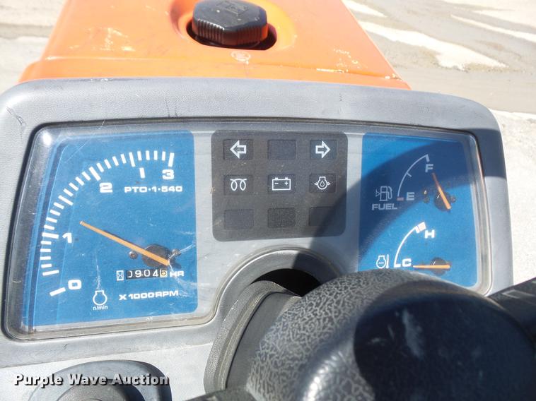 image for item DB6085 Kubota B2400 MFWD tractor