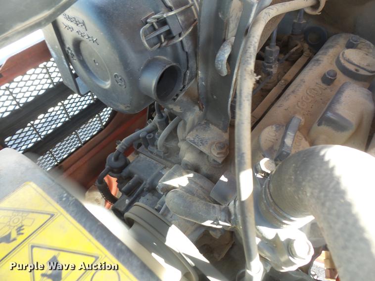 image for item DB6085 Kubota B2400 MFWD tractor