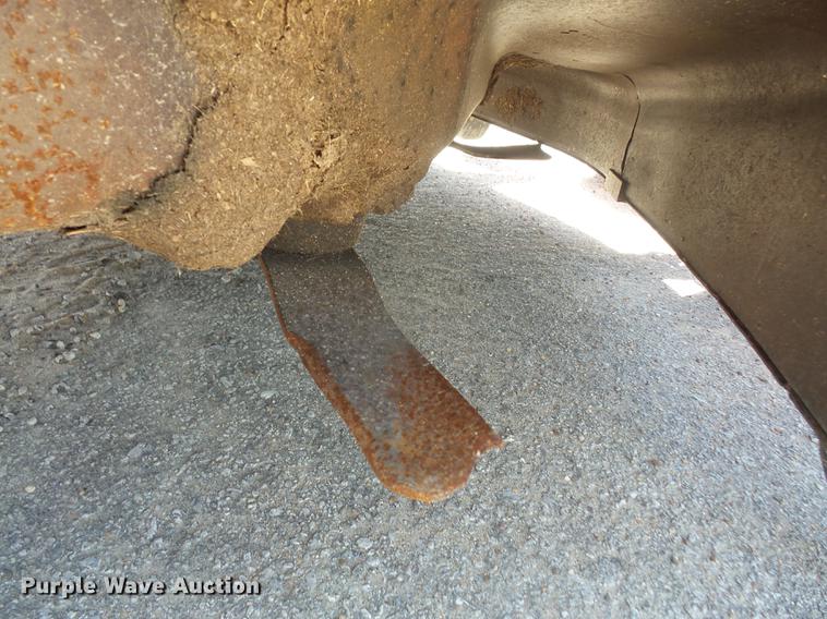 image for item DB6085 Kubota B2400 MFWD tractor