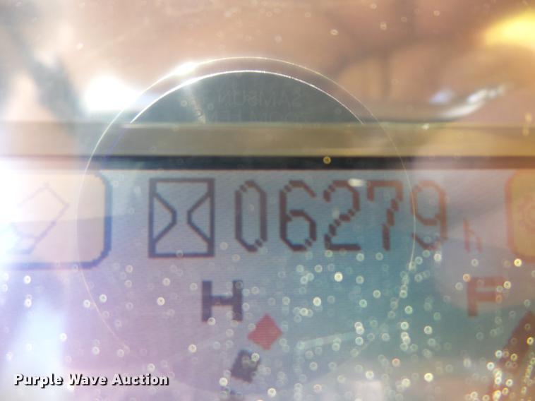 image for item DB6086 2005 Komatsu PC200LC-7 excavator