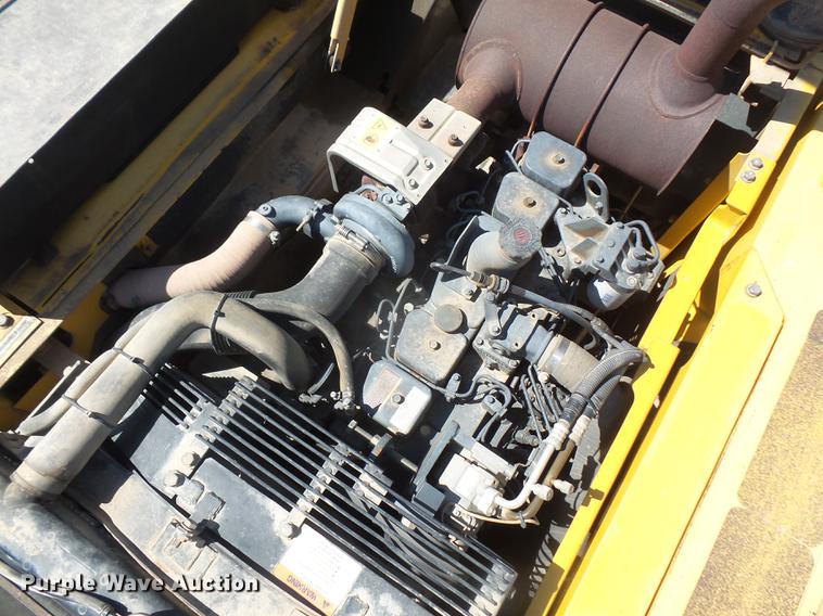 image for item DB6086 2005 Komatsu PC200LC-7 excavator