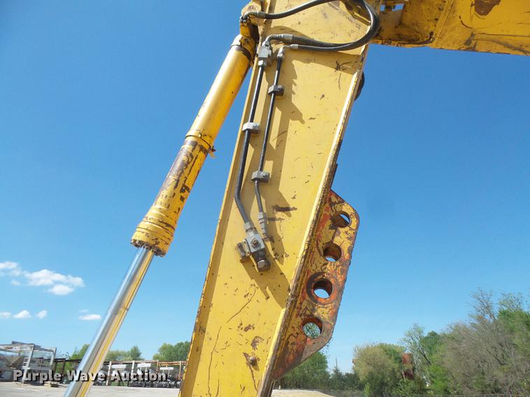 image for item DB6086 2005 Komatsu PC200LC-7 excavator