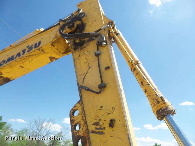 image for item DB6086 2005 Komatsu PC200LC-7 excavator