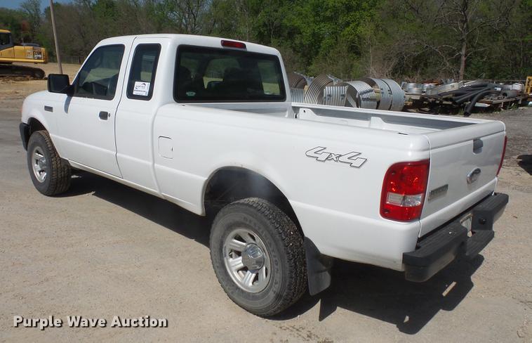image for item DB6088 2007 Ford Ranger SuperCab pickup truck