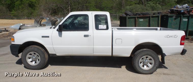 image for item DB6088 2007 Ford Ranger SuperCab pickup truck