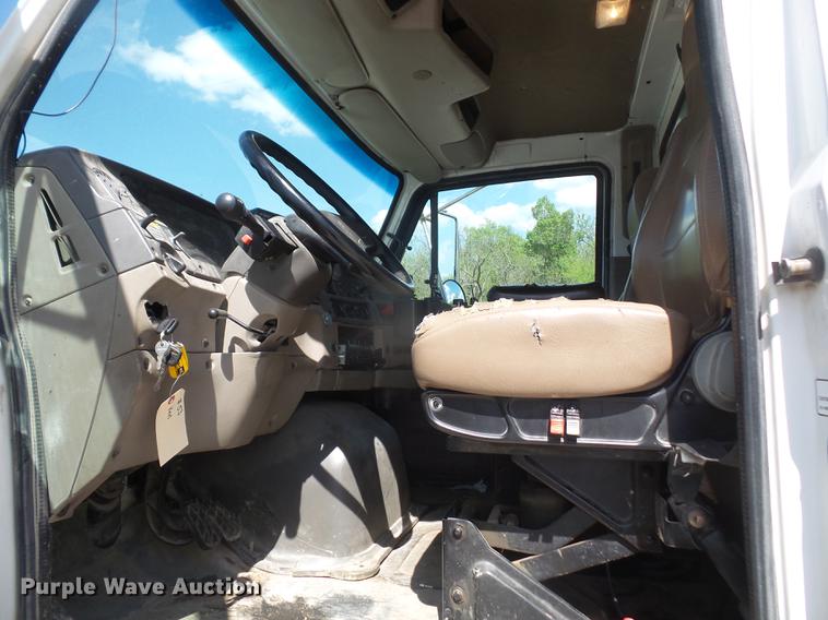 image for item DB6089 2010 Sterling L7500 dump truck