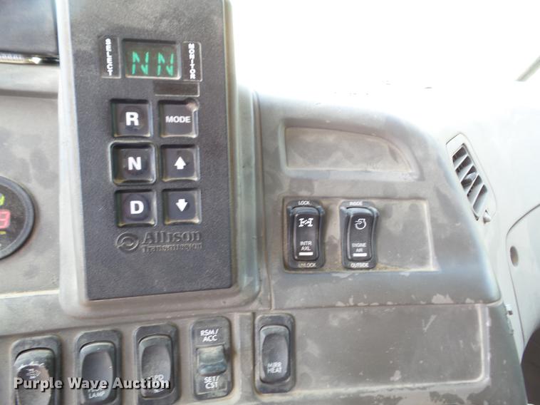 image for item DB6089 2010 Sterling L7500 dump truck