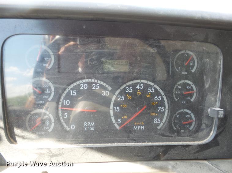 image for item DB6089 2010 Sterling L7500 dump truck