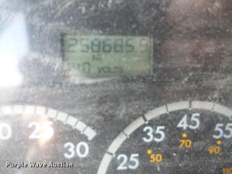 image for item DB6089 2010 Sterling L7500 dump truck