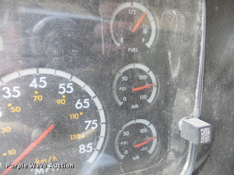 image for item DB6089 2010 Sterling L7500 dump truck