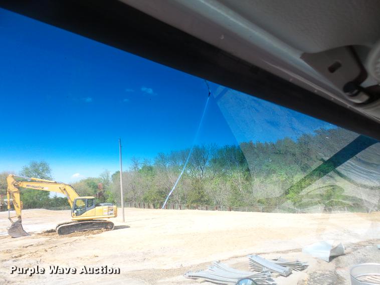 image for item DB6089 2010 Sterling L7500 dump truck