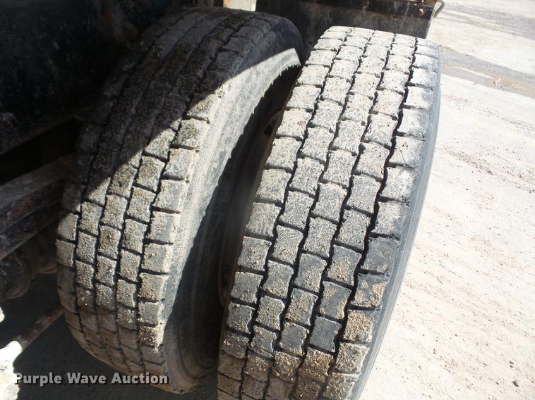 image for item DB6089 2010 Sterling L7500 dump truck