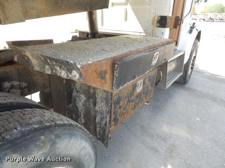 image for item DB6089 2010 Sterling L7500 dump truck