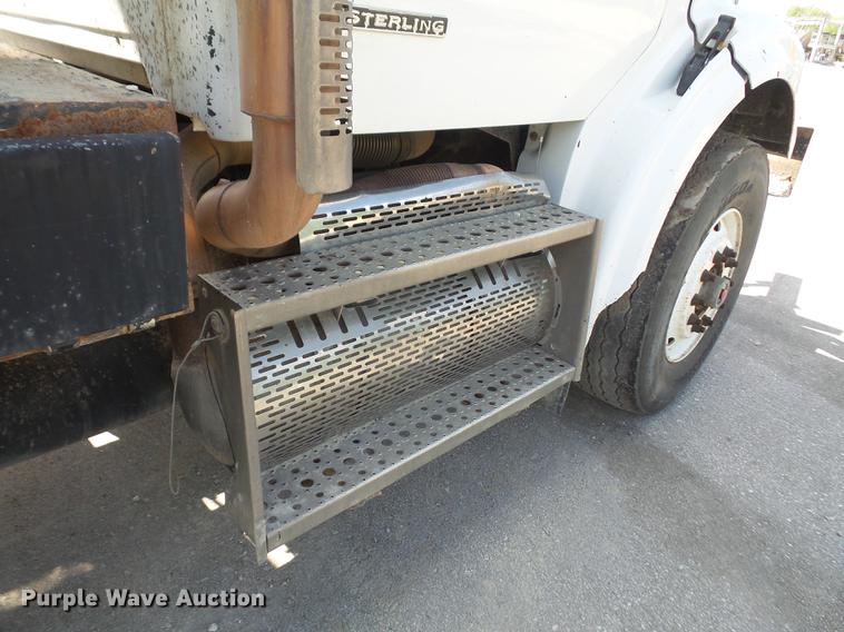 image for item DB6089 2010 Sterling L7500 dump truck