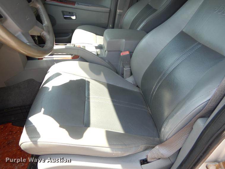 image for item DB6100 2006 Jeep Grand Cherokee Limited SUV